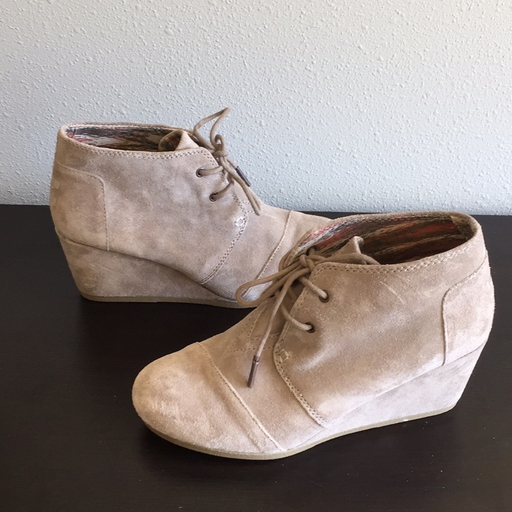 Toms Desert Wedge Bootie 8 Ankle Taupe Suede